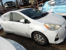 2012 Toyota Prius C White 1.5L AT #Z24593
